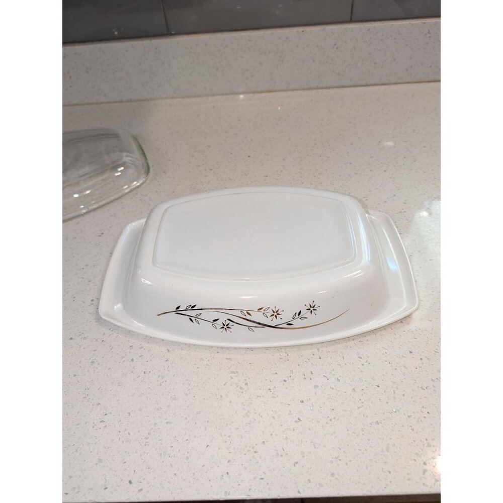 Vintage Pyrex Golden Honeysuckle 1 1/2 Qt Casserole Dish Lid White Bakeware - Picture 9 of 16